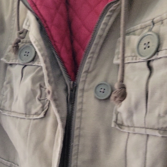 Abercrombie & Fitch Kids Khaki Jacket with Red Interior - Picture 4 of 5